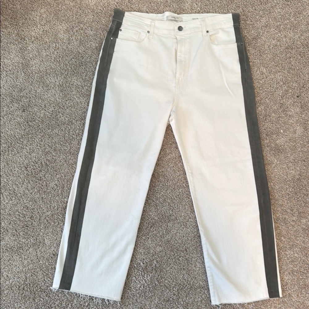 Woman’s White and Grey Jeans